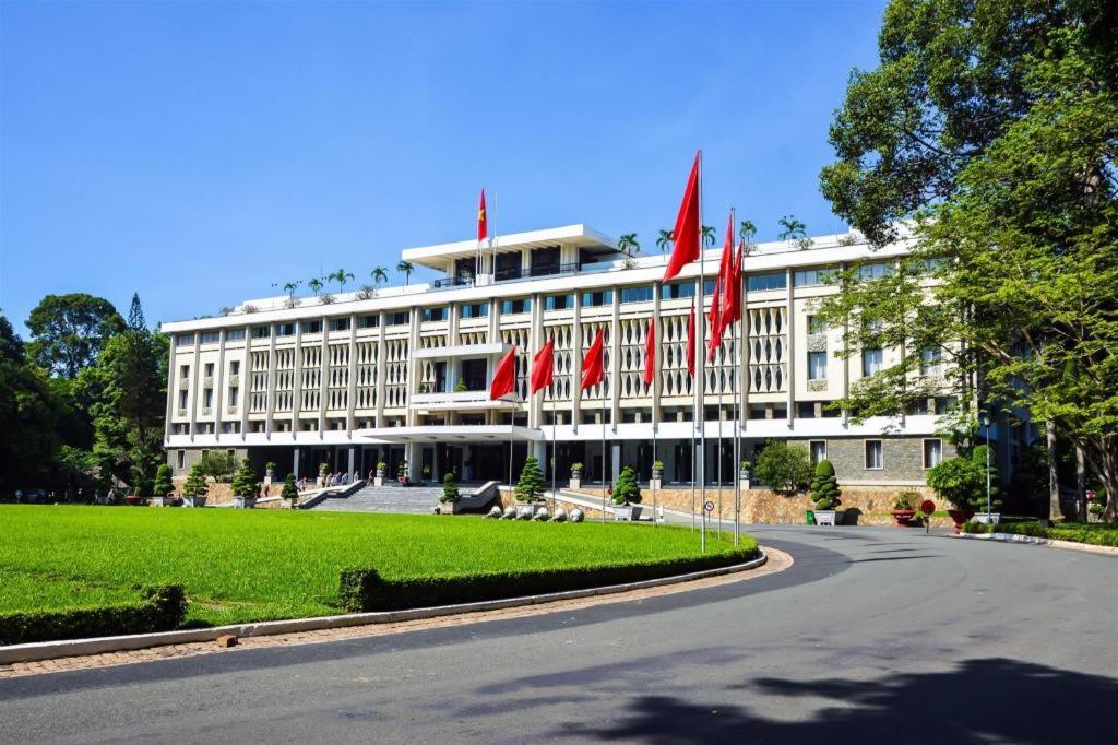 Eden Hotel Sai Gon Хошимин Екстериор снимка