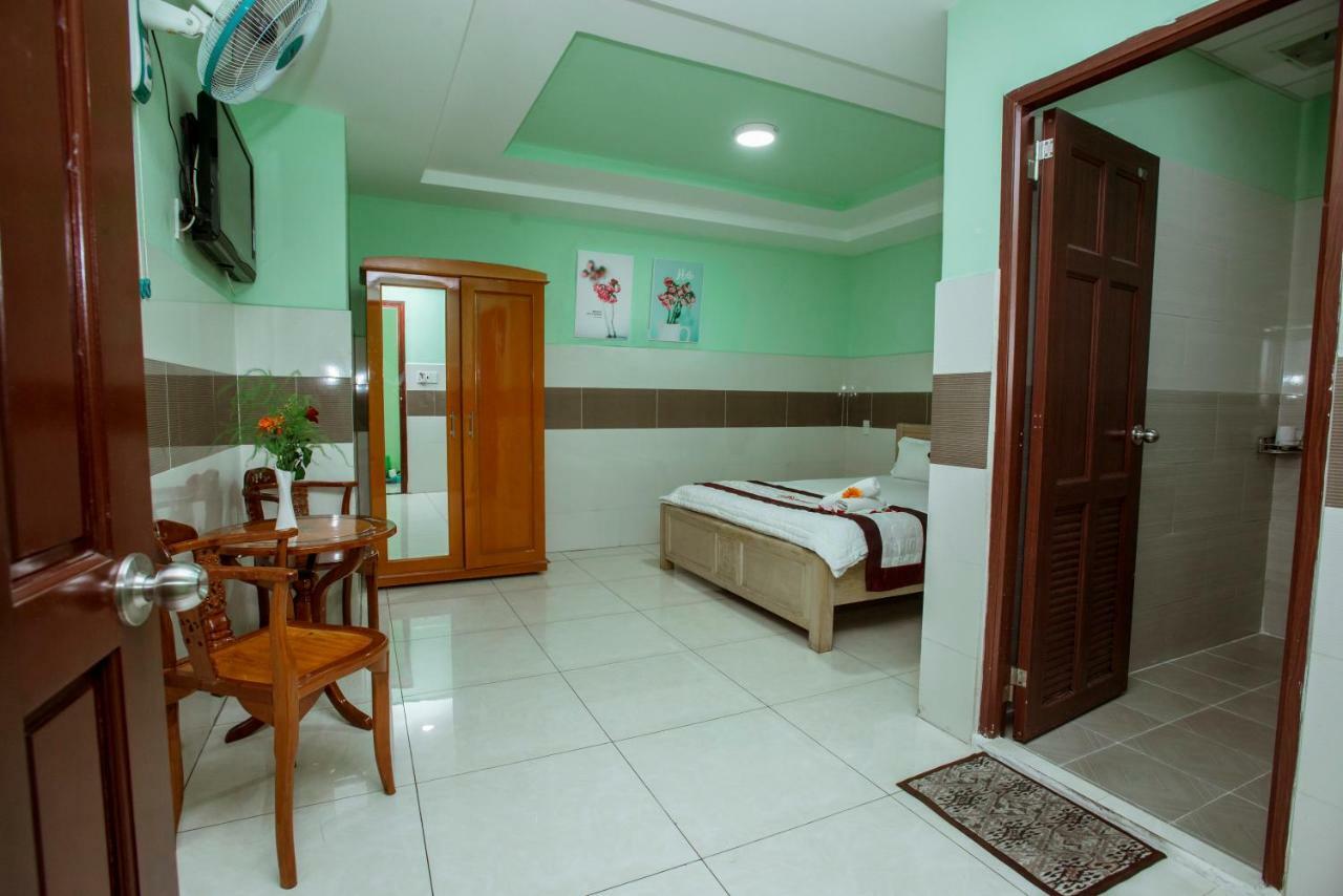 Eden Hotel Sai Gon Хошимин Екстериор снимка